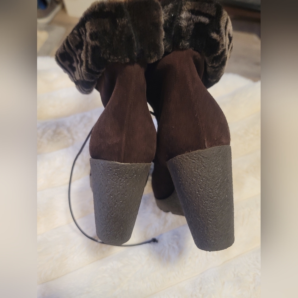 Vintage FENDI Brown Suede‎ Women's Wedge Boots - Picture 10 of 13